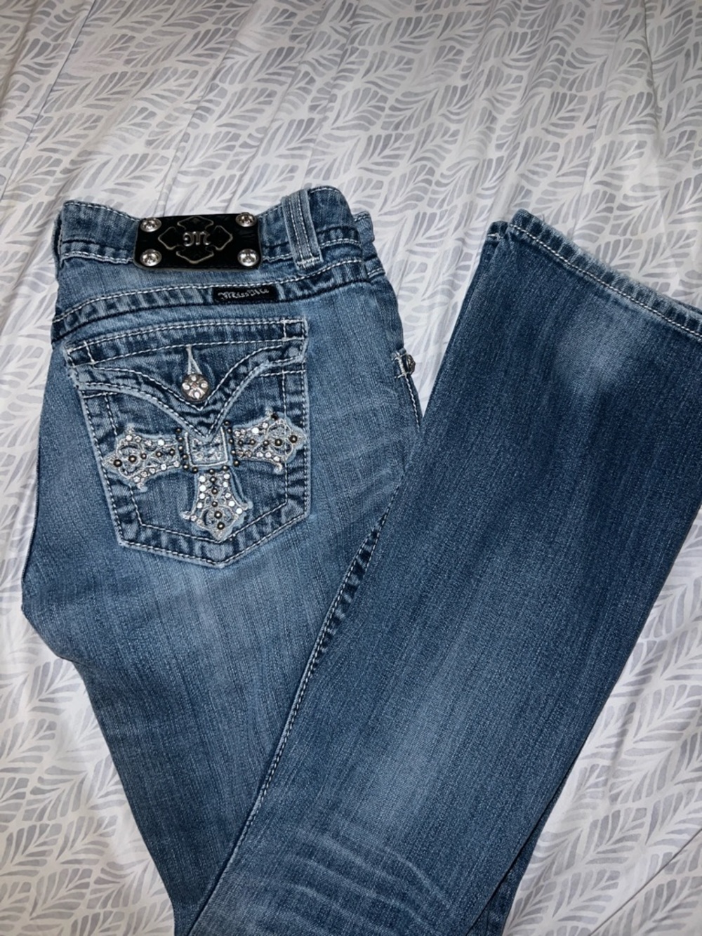 Y2K low rise miss me bootcut jeans 28